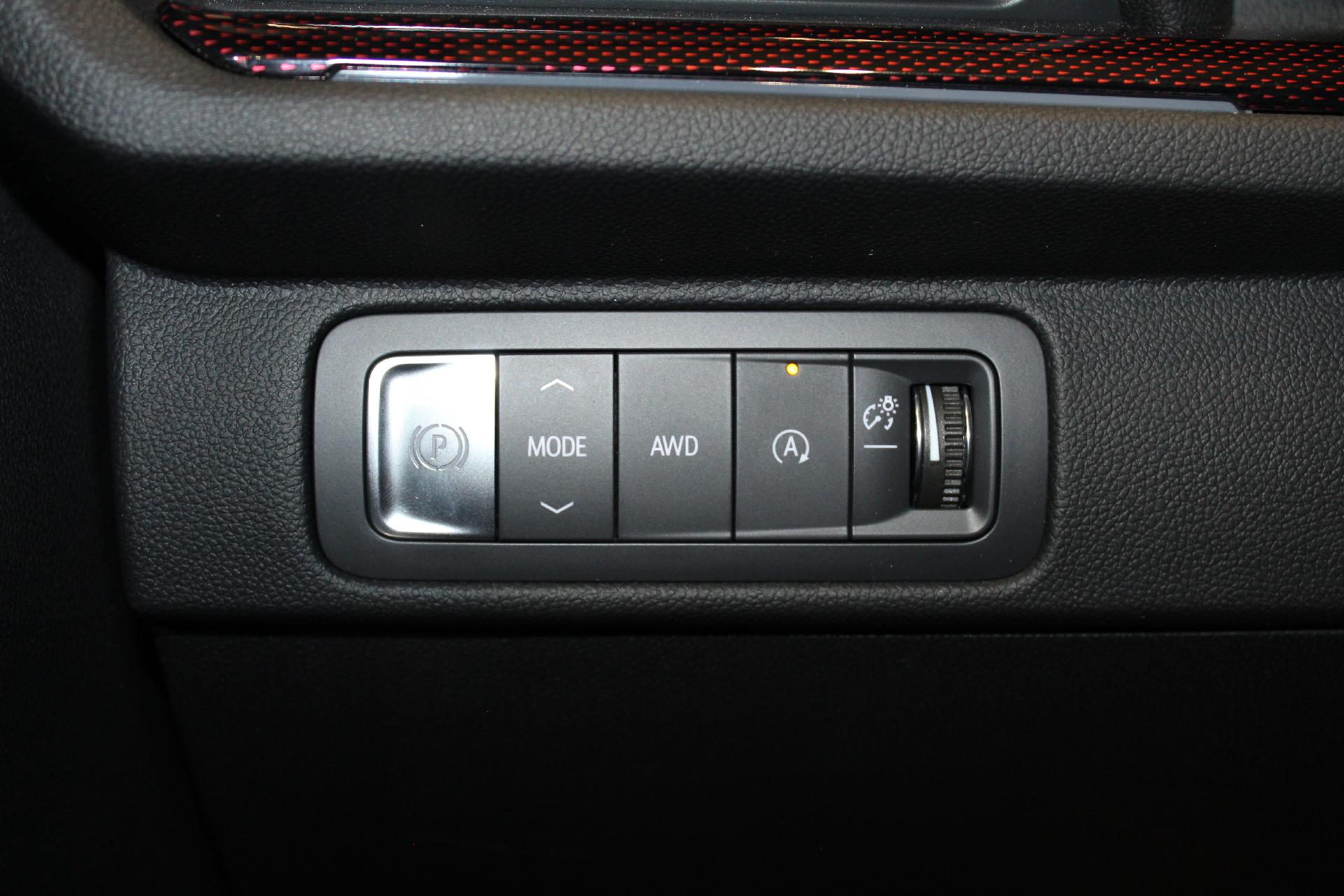 2025 Chevrolet Traverse Vehicle Photo in NORTHAMPTON, MA 01060-1120