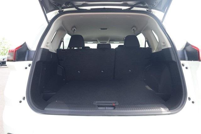 2025 Nissan Rogue Vehicle Photo in Hazelwood, MO 63042