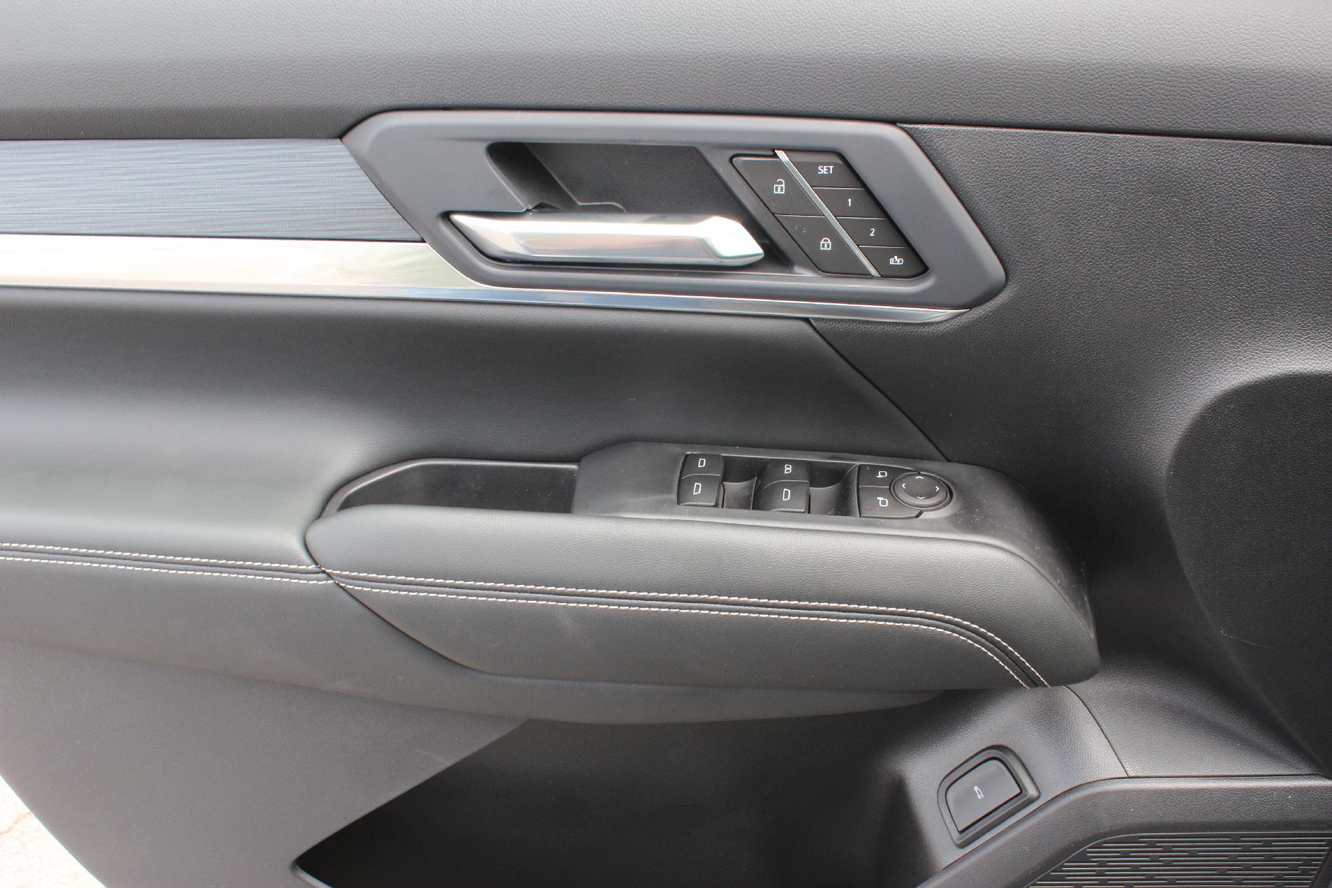 2026 GMC Terrain Vehicle Photo in AURORA, CO 80012-4011