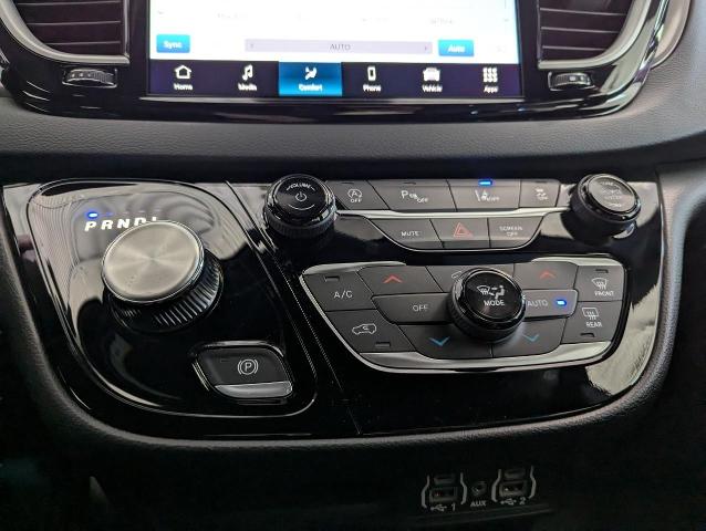 2025 Chrysler Voyager Vehicle Photo in Oshkosh, WI 54901
