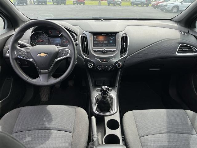 2018 Chevrolet Cruze Vehicle Photo in TULLY, NY 13159-3159