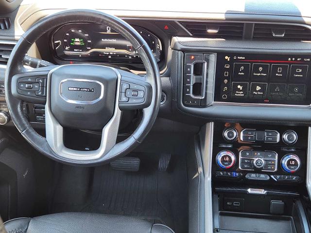 2022 GMC Yukon XL Vehicle Photo in DENTON, TX 76210-9321