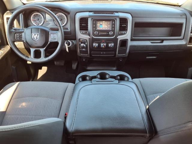 2022 Ram 1500 Classic Vehicle Photo in EMPORIA, VA 23847-1235