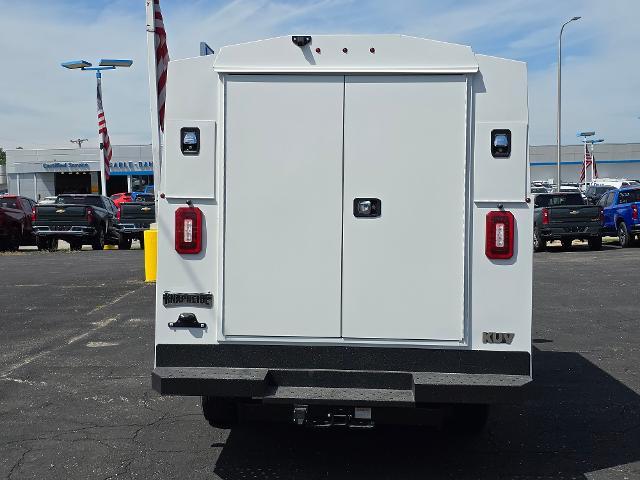 2025 Chevrolet Express Commercial Cutaway Vehicle Photo in INDEPENDENCE, MO 64055-1314