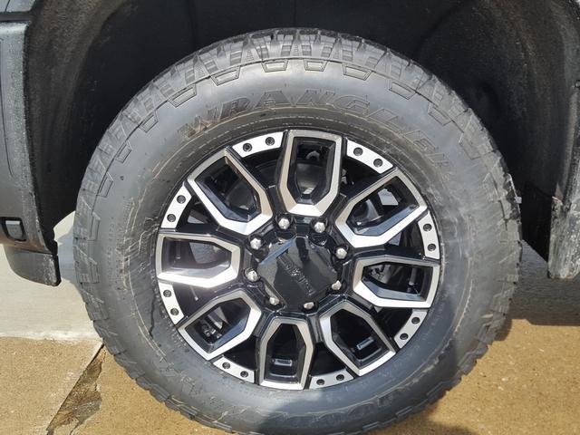 2024 GMC Sierra 2500 HD Vehicle Photo in ELYRIA, OH 44035-6349