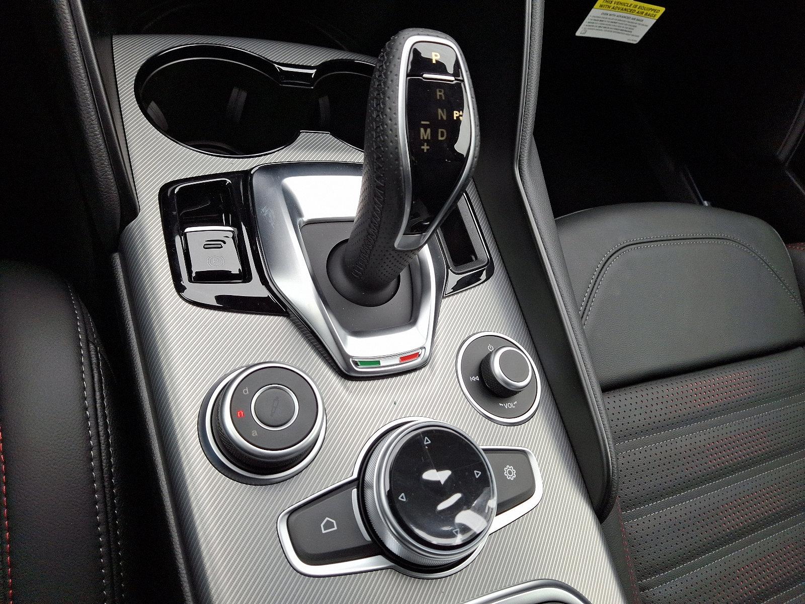 2025 Alfa Romeo Giulia Vehicle Photo in Mechanicsburg, PA 17050