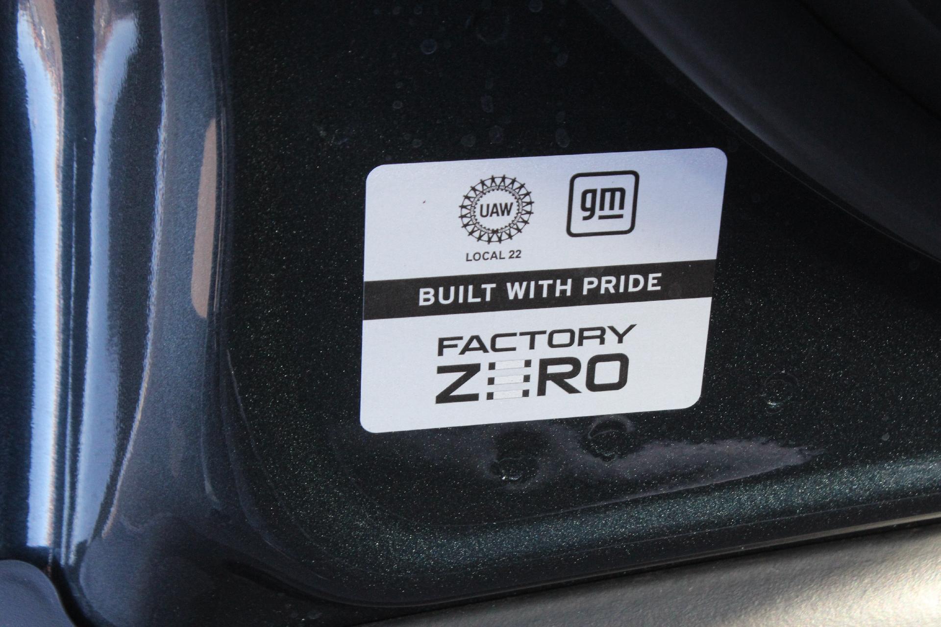 2025 GMC Sierra EV Vehicle Photo in AURORA, CO 80012-4011