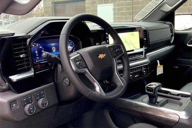 2025 Chevrolet Silverado 1500 Vehicle Photo in KANSAS CITY, MO 64114-4502