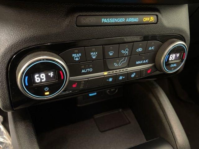 2021 Ford Escape Vehicle Photo in PHOENIX, AZ 85014-3381