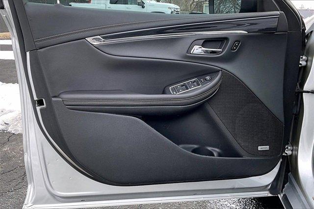 2019 Chevrolet Impala Vehicle Photo in INDEPENDENCE, MO 64055-1314