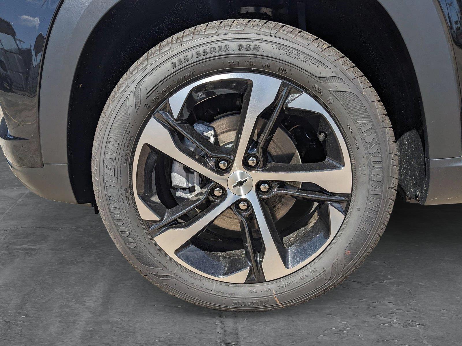 2025 Chevrolet Trax Vehicle Photo in HOUSTON, TX 77034-5009