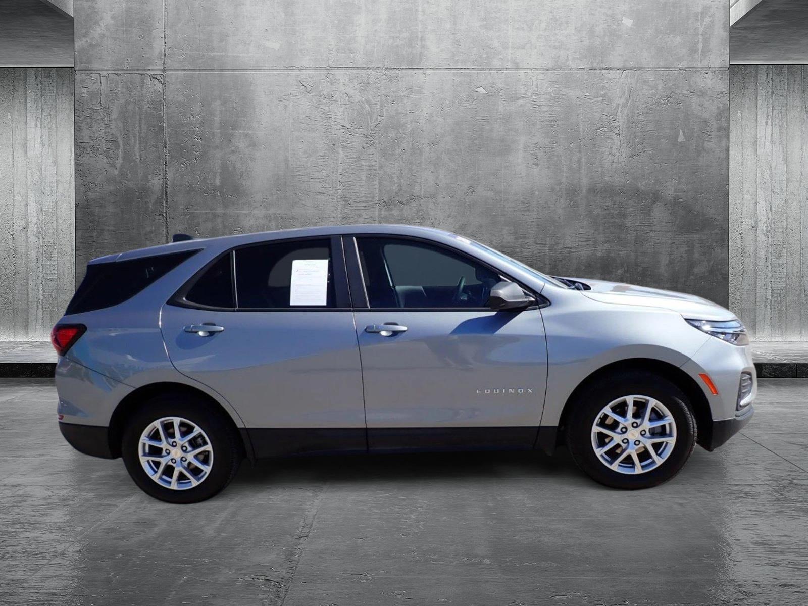2024 Chevrolet Equinox Vehicle Photo in DENVER, CO 80221-3610