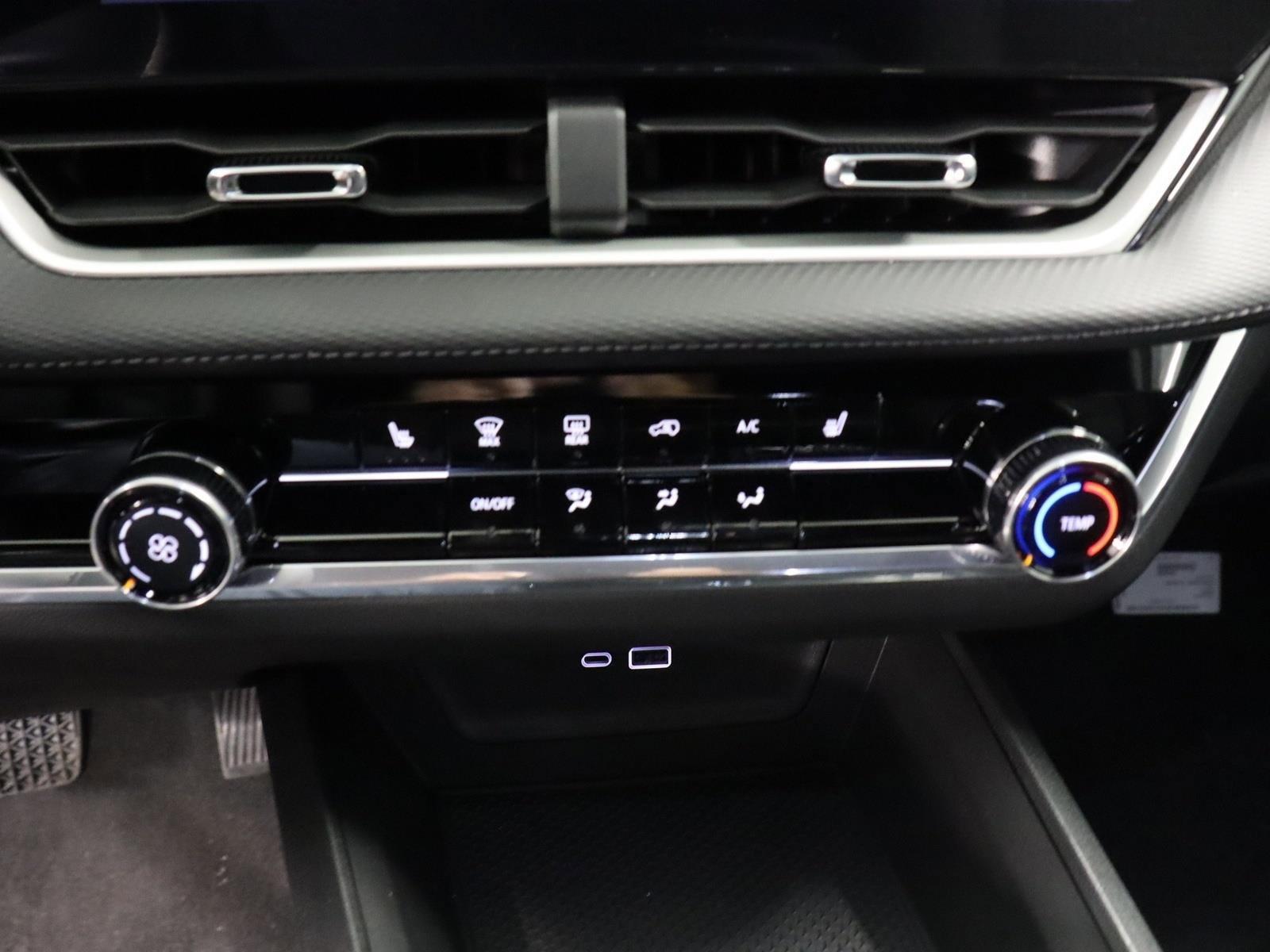 2025 Chevrolet Equinox Vehicle Photo in LOS ANGELES, CA 90007-3794