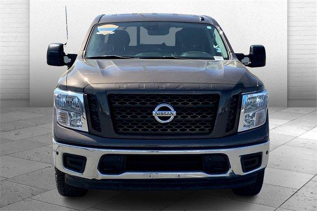 2019 Nissan Titan Vehicle Photo in TOPEKA, KS 66609-0000