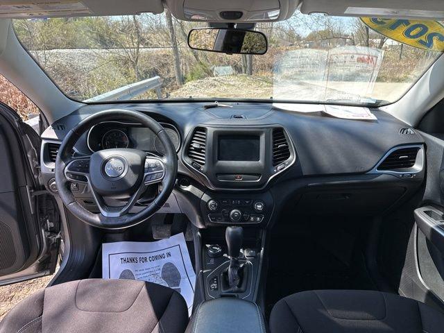 2019 Jeep Cherokee Vehicle Photo in MEDINA, OH 44256-9631