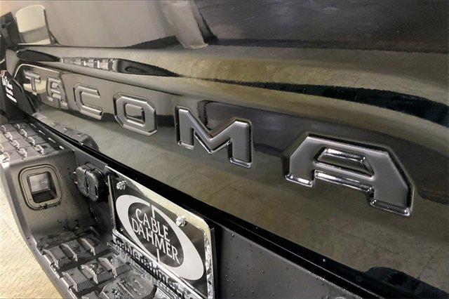 2023 Toyota Tacoma 4WD Vehicle Photo in INDEPENDENCE, MO 64055-1314
