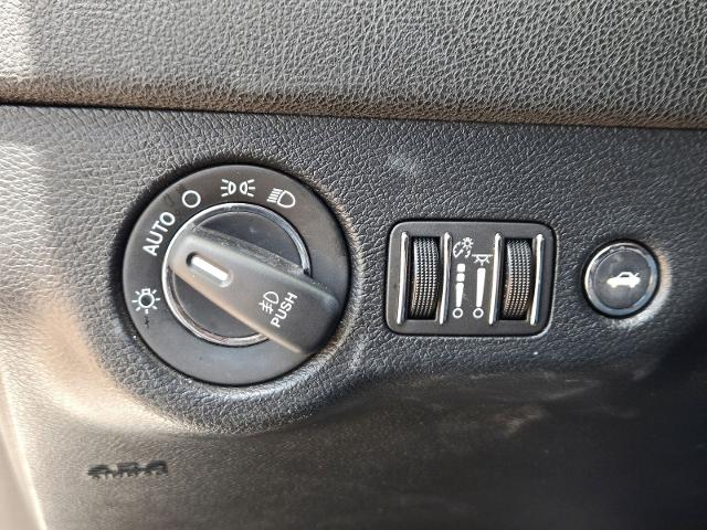2018 Chrysler 300 Vehicle Photo in Weatherford, TX 76087