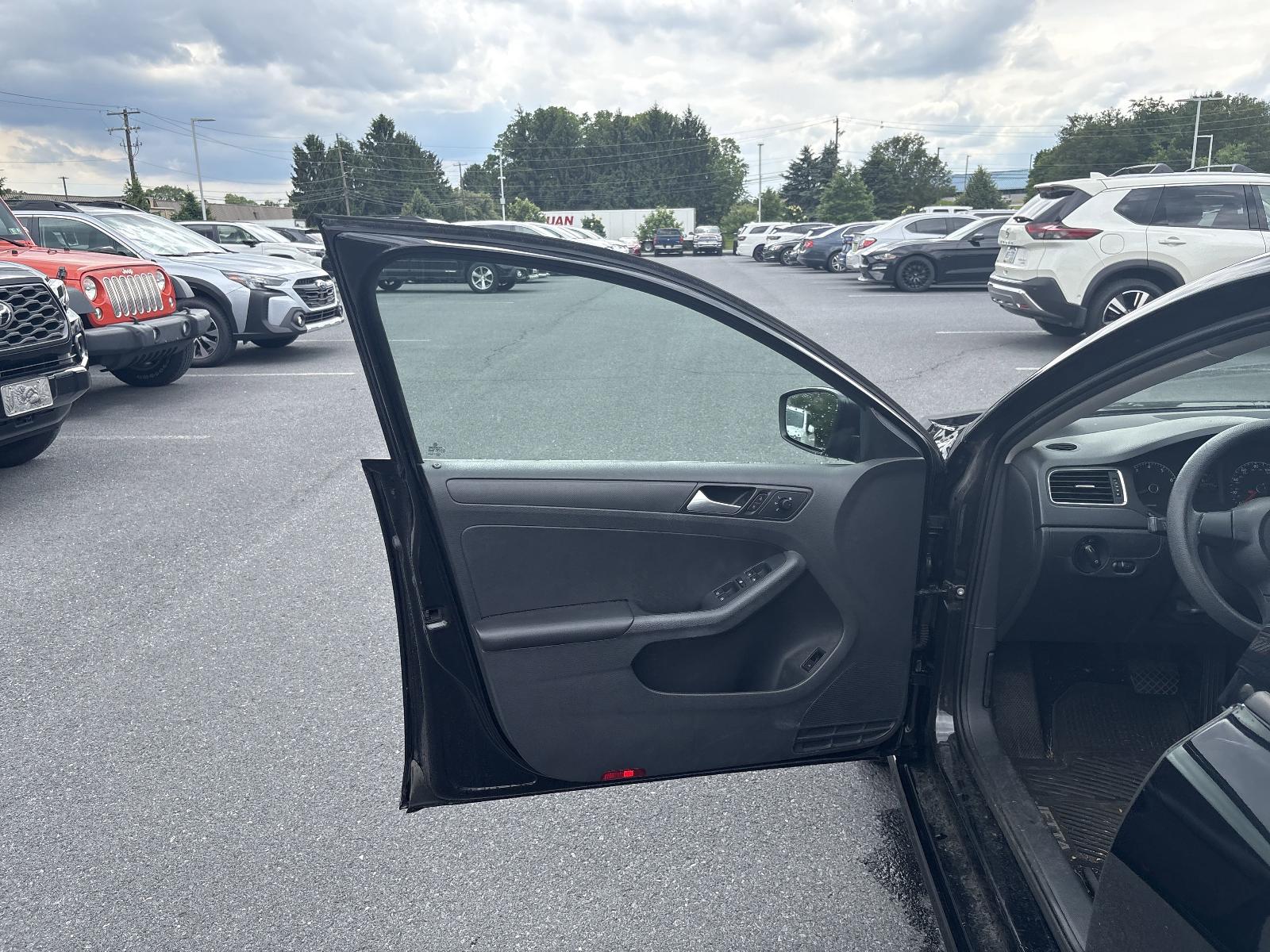 2014 Volkswagen Jetta Sedan Vehicle Photo in Mechanicsburg, PA 17050