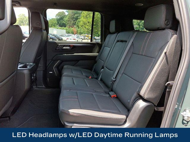 2025 Chevrolet Suburban Vehicle Photo in DANBURY, CT 06810-5034