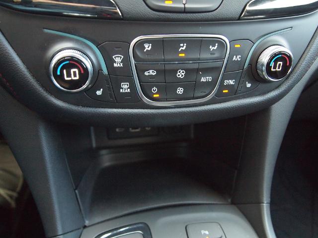 2024 Chevrolet Equinox Vehicle Photo in MADISON, IN 47250-1611
