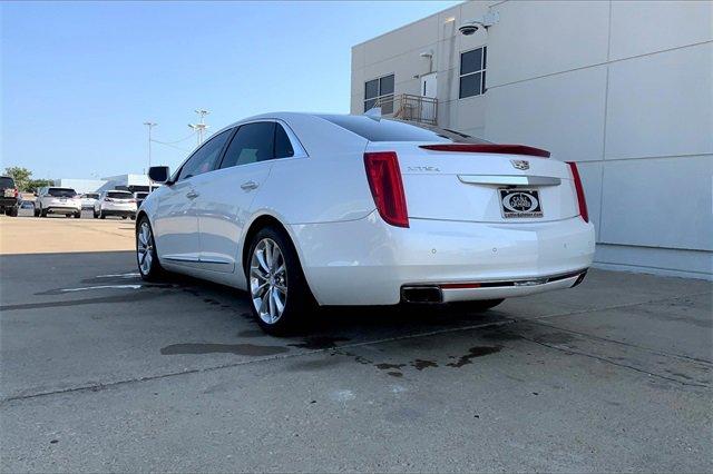 2016 Cadillac XTS Vehicle Photo in TOPEKA, KS 66609-0000