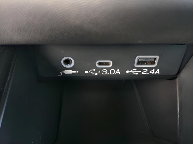 2025 Subaru Outback Vehicle Photo in Green Bay, WI 54304