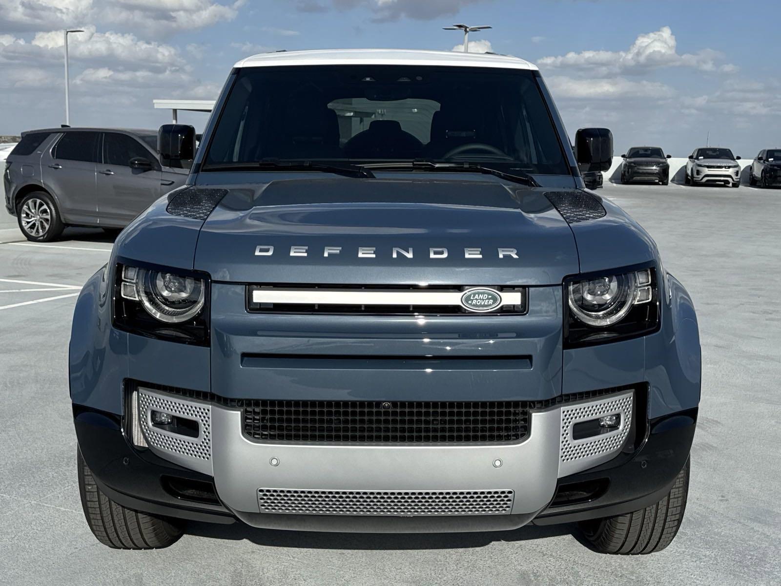 2025 Defender Vehicle Photo in AUSTIN, TX 78717