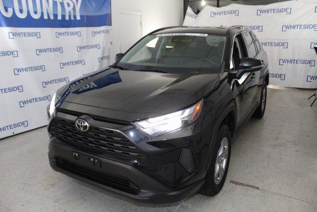 2022 Toyota RAV4 Vehicle Photo in SAINT CLAIRSVILLE, OH 43950-8512