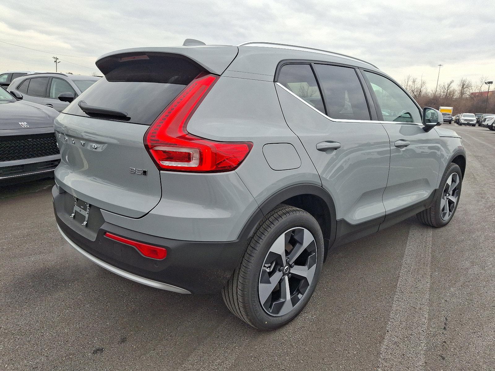 2025 Volvo XC40 Vehicle Photo in Trevose, PA 19053