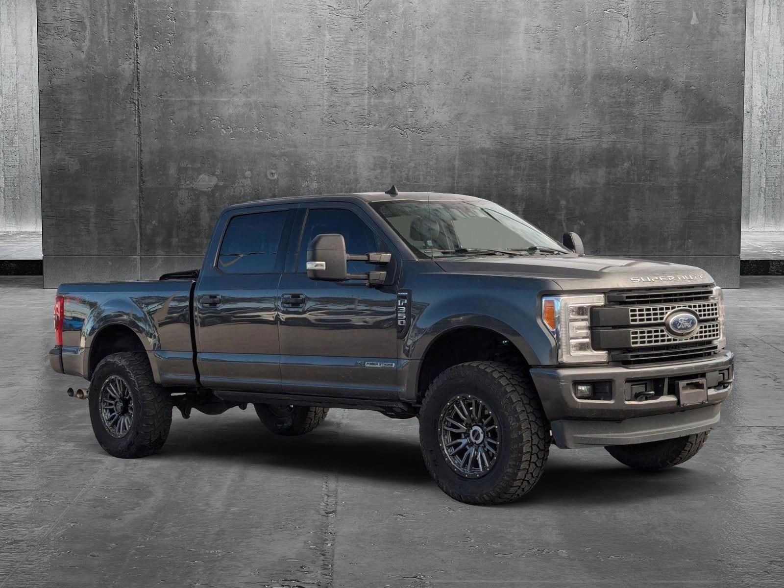 2019 Ford Super Duty F-350 SRW Vehicle Photo in St. Petersburg, FL 33713