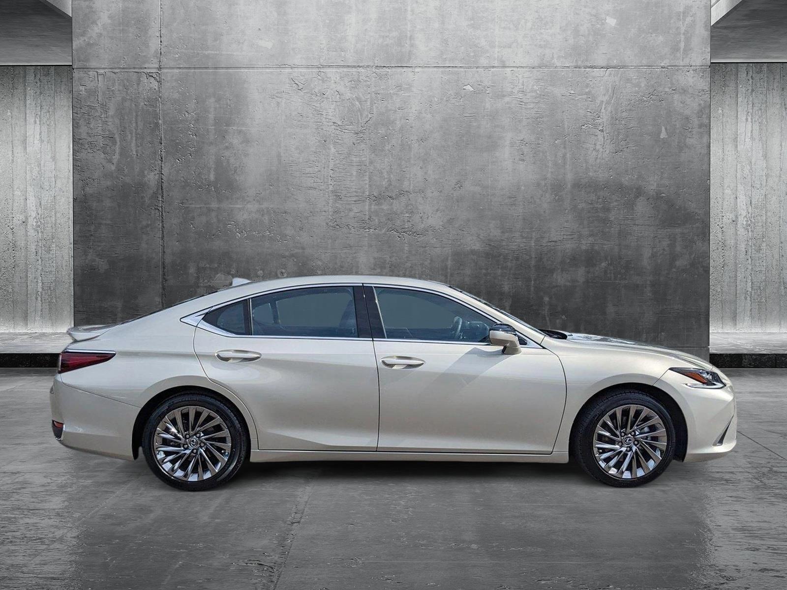 2024 Lexus ES 300h Vehicle Photo in Tampa, FL 33614