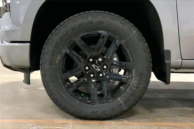 2025 Chevrolet Silverado 1500 Vehicle Photo in KANSAS CITY, MO 64114-4502