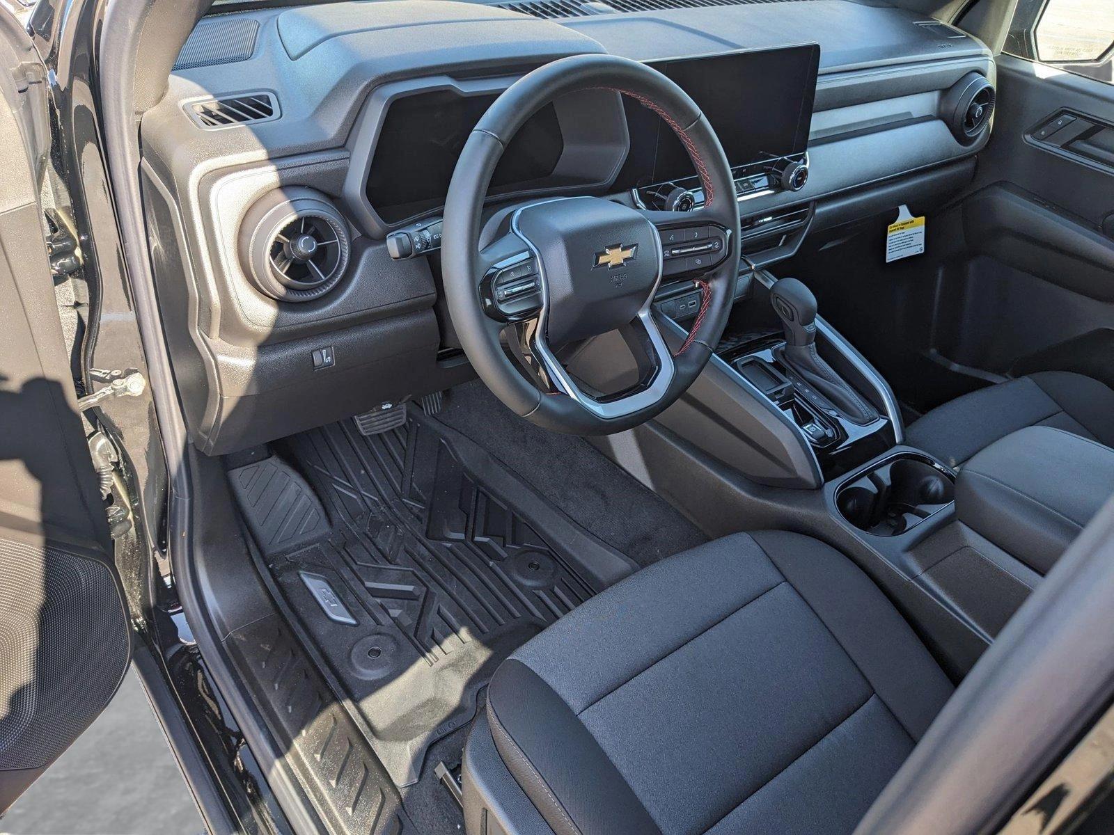 2025 Chevrolet Colorado Vehicle Photo in HOUSTON, TX 77034-5009