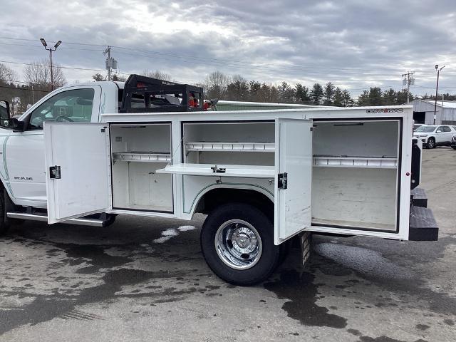2019 Ram 3500 Chassis Cab Vehicle Photo in Gardner, MA 01440