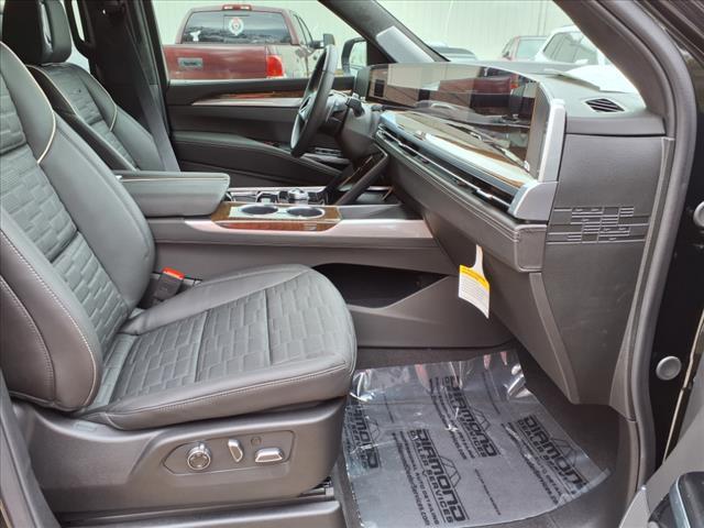 2025 Cadillac Escalade ESV Vehicle Photo in TAMPA, FL 33612-3404