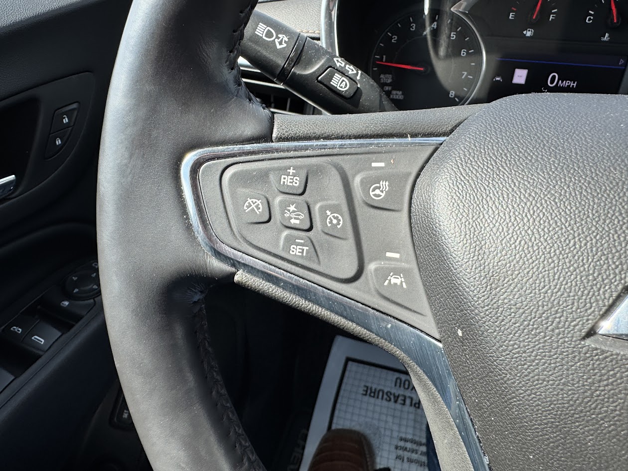 2020 Chevrolet Equinox Vehicle Photo in BOONVILLE, IN 47601-9633