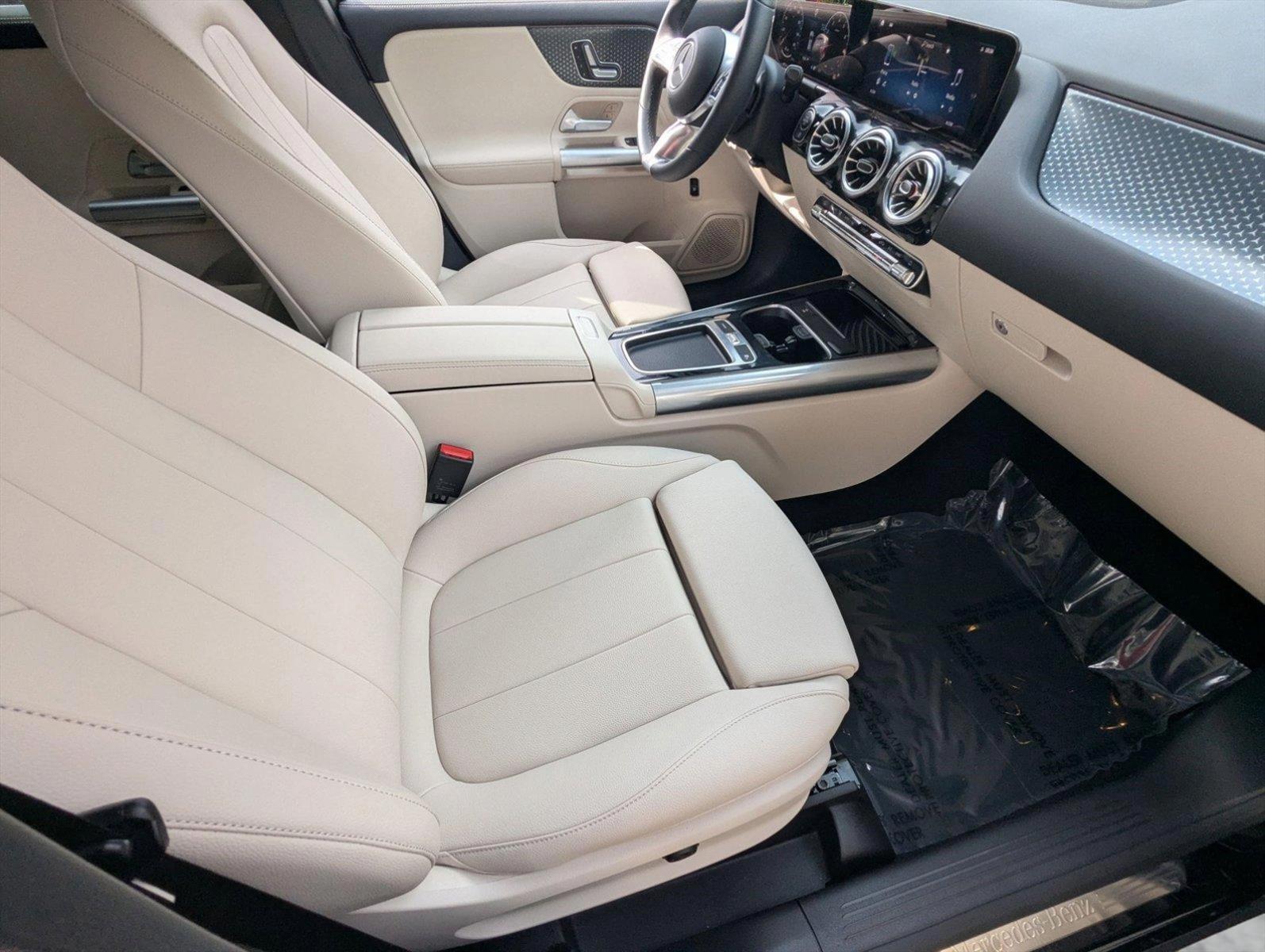 2025 Mercedes-Benz GLA Vehicle Photo in Delray Beach, FL 33444