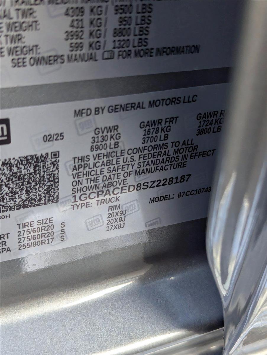 2025 Chevrolet Silverado 1500 Vehicle Photo in GREENACRES, FL 33463-3207