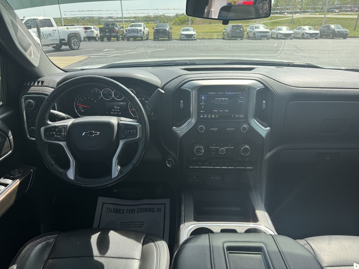 2019 Chevrolet Silverado 1500 Vehicle Photo in BOONVILLE, IN 47601-9633