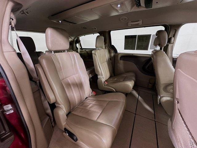 2012 Chrysler Town & Country Vehicle Photo in Doylsetown, PA 18901