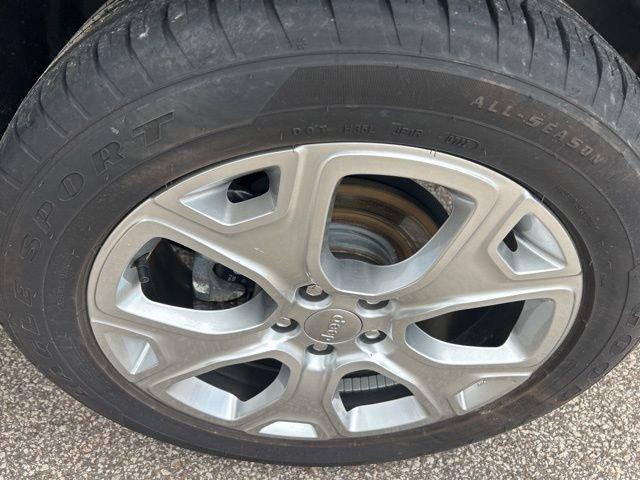 2022 Jeep Renegade Vehicle Photo in MEDINA, OH 44256-9631