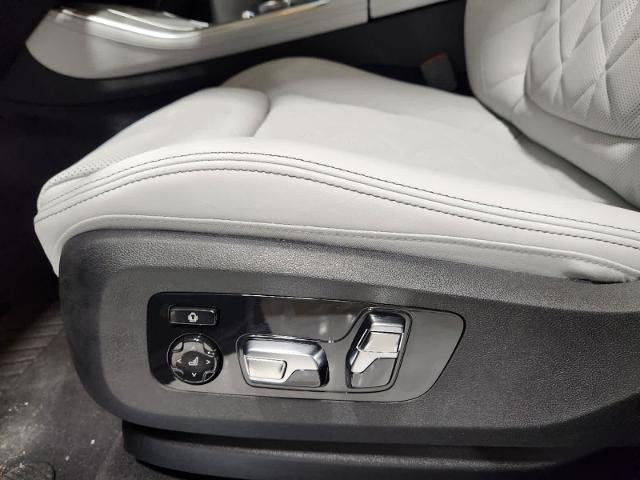 2025 BMW X5 xDrive50e Vehicle Photo in GRAPEVINE, TX 76051