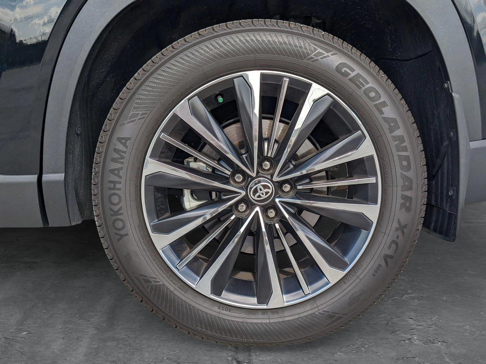 2024 Toyota Grand Highlander Vehicle Photo in Davie, FL 33331