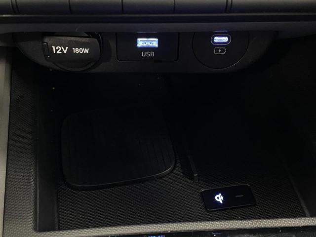 2024 Hyundai ELANTRA Vehicle Photo in Appleton, WI 54913