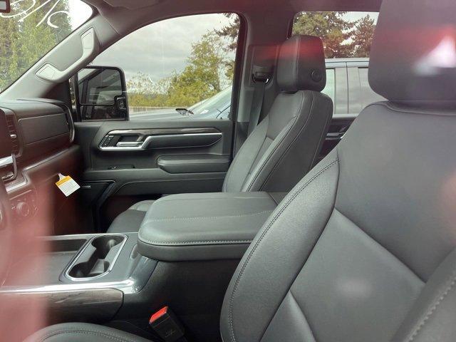 2024 Chevrolet Silverado 3500 HD Vehicle Photo in PUYALLUP, WA 98371-4149