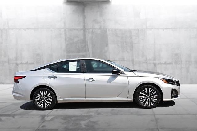 2024 Nissan Altima Vehicle Photo in Ballwin, MO 63011
