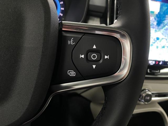 2025 Volvo XC40 Vehicle Photo in Appleton, WI 54913