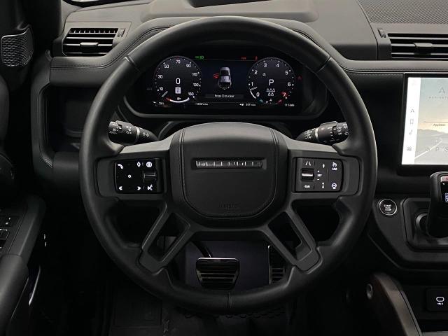 2024 Defender Vehicle Photo in Appleton, WI 54913