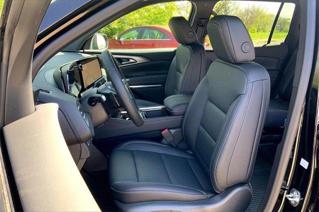2025 Chevrolet Traverse Vehicle Photo in KANSAS CITY, MO 64114-4502