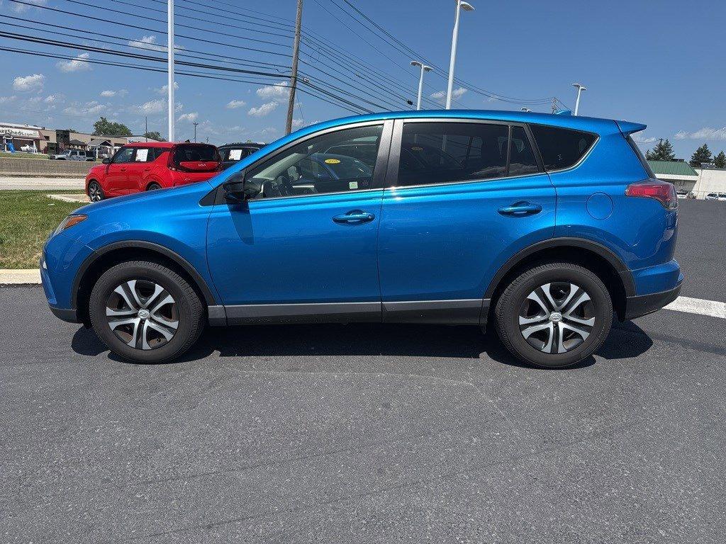 2018 Toyota RAV4 Vehicle Photo in Harrisburg, PA 17111